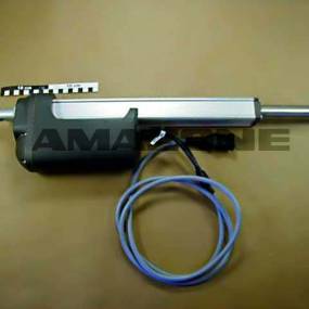 Elektrozylinder 12V Hub=300Mm (Ea283) Amazone